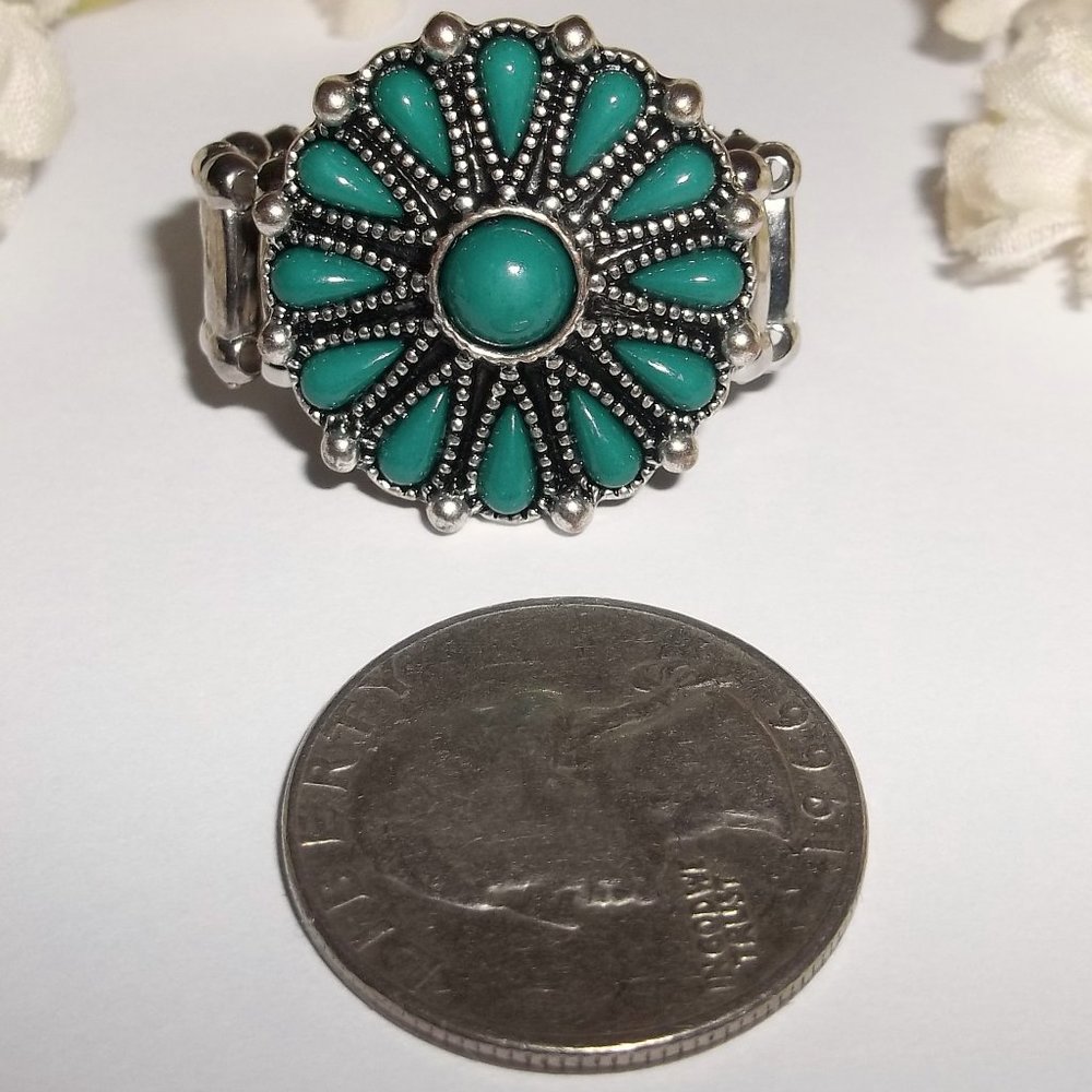 Teal Green and Silver Ring Adjustable Size Stretch Band Southwestern Style A945 - Picture 2 of 5